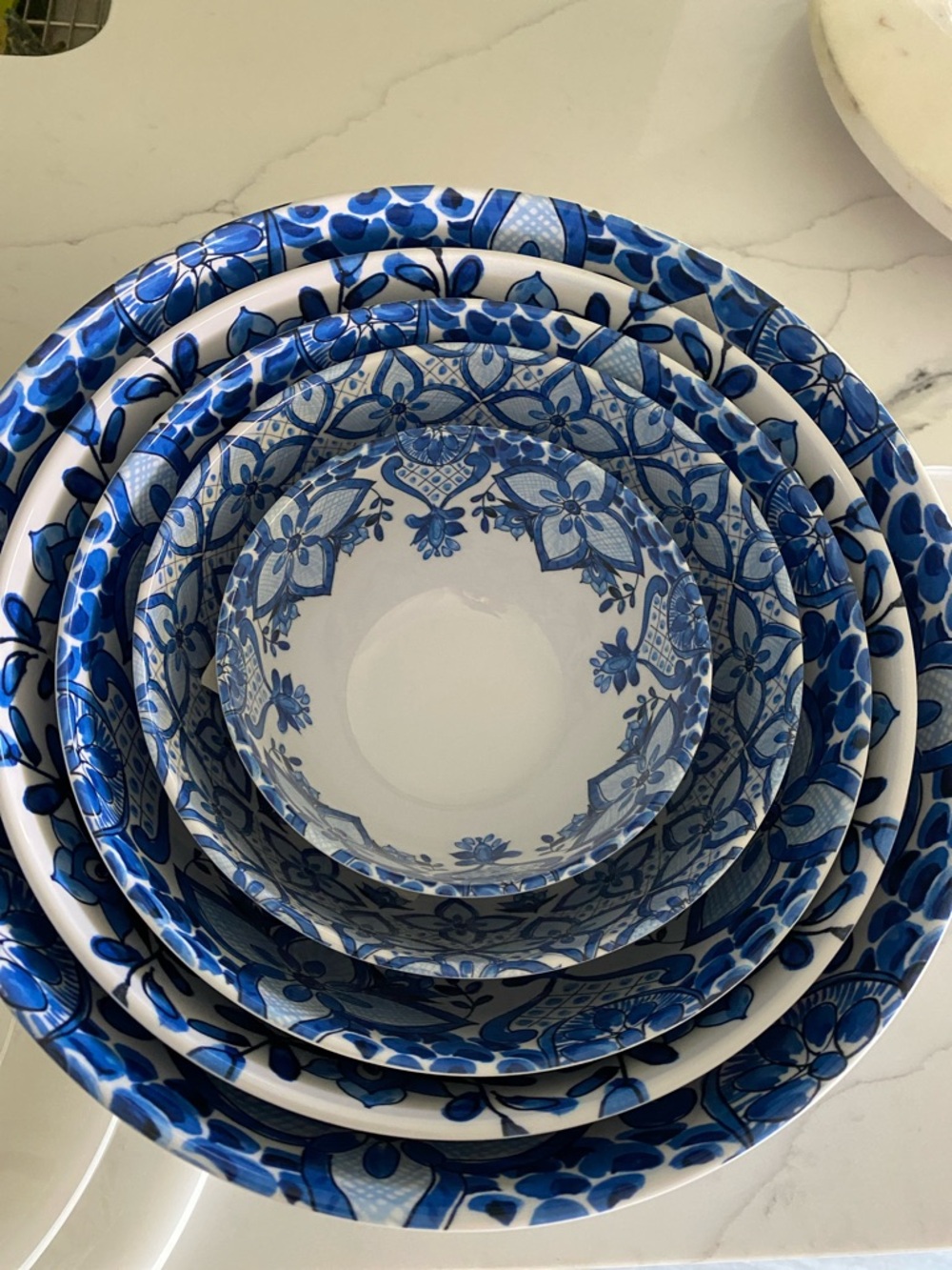 Member's Mark French Country Blue Floral Melamine Bowl Set with Lids - Picture 8 of 14